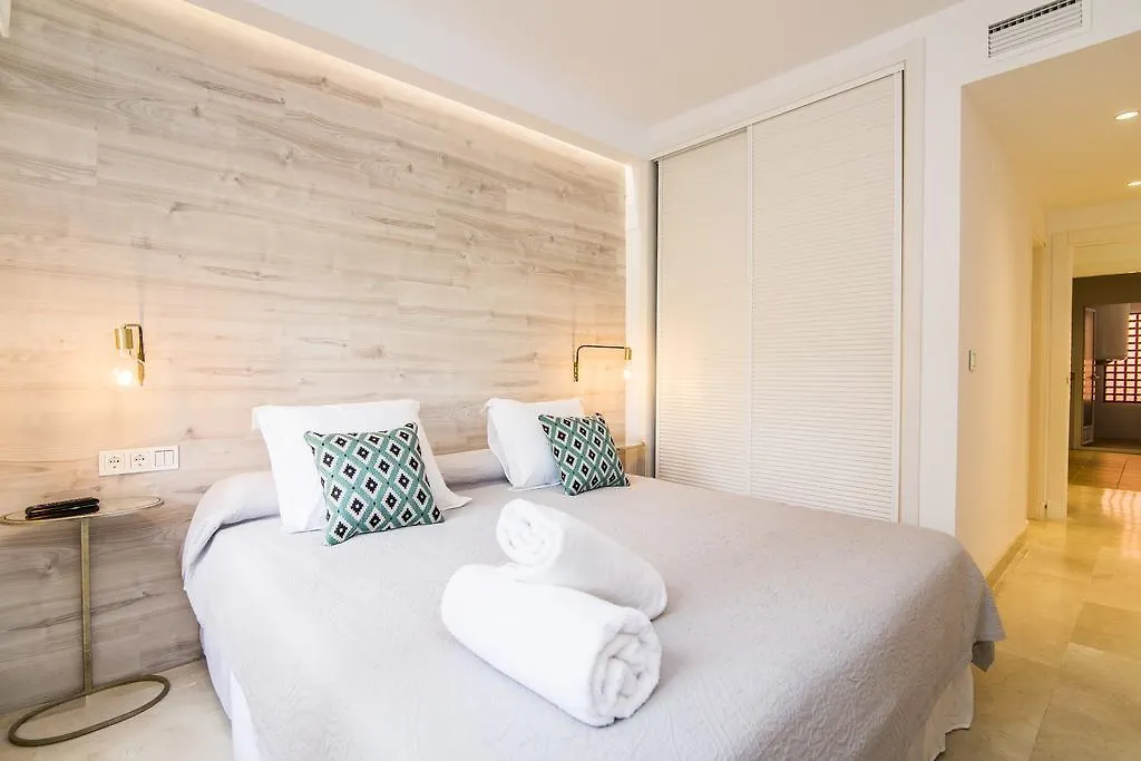 Golden Mile Oasis: Beachfront Family Haven at Puente Romano Marbella Apartment