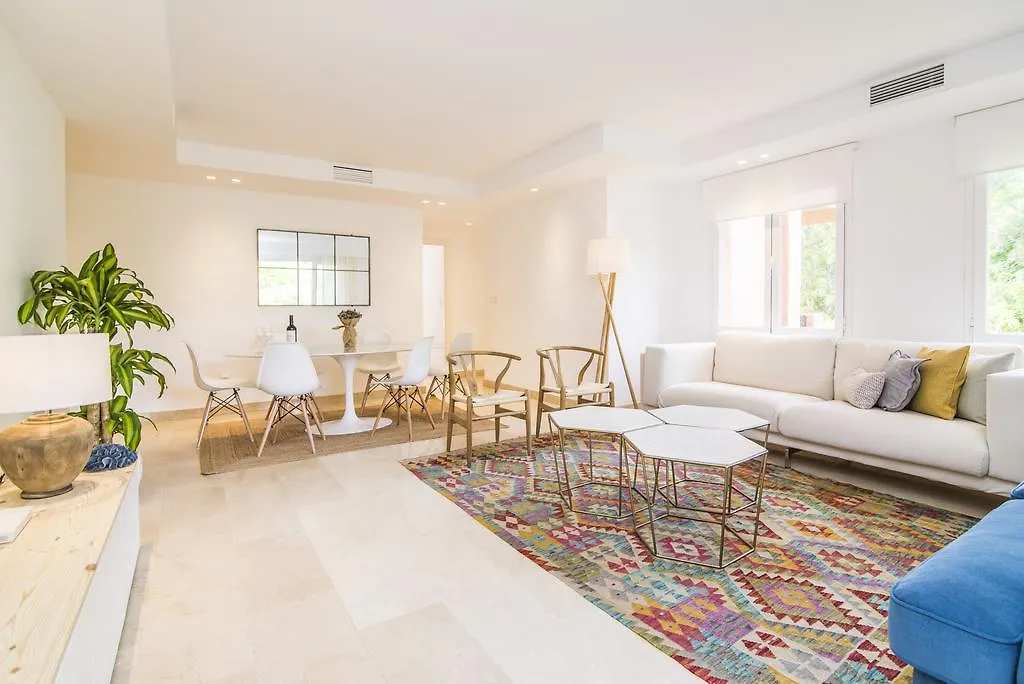 Golden Mile Oasis: Beachfront Family Haven at Puente Romano Marbella Apartment